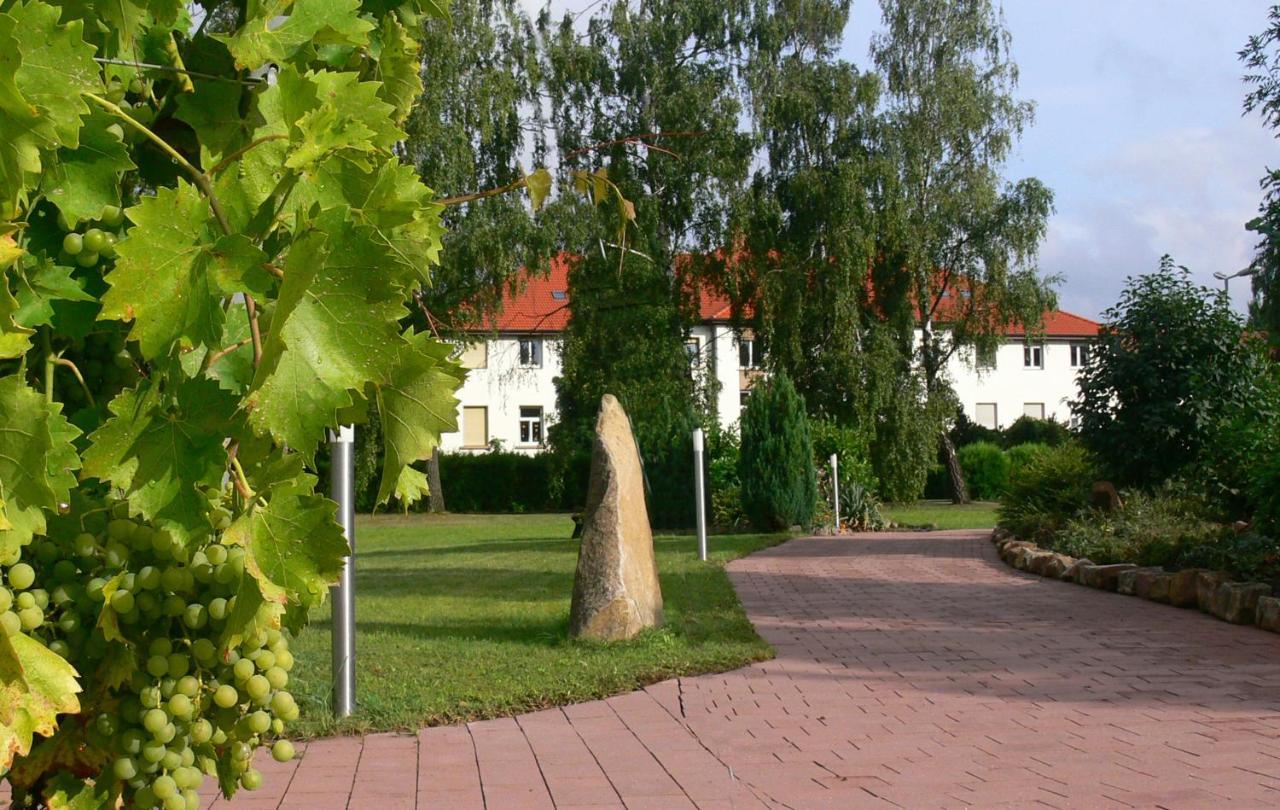 Christliche Gaestehaeuser Weinstrasse Neustadt an der Weinstraße Exterior photo